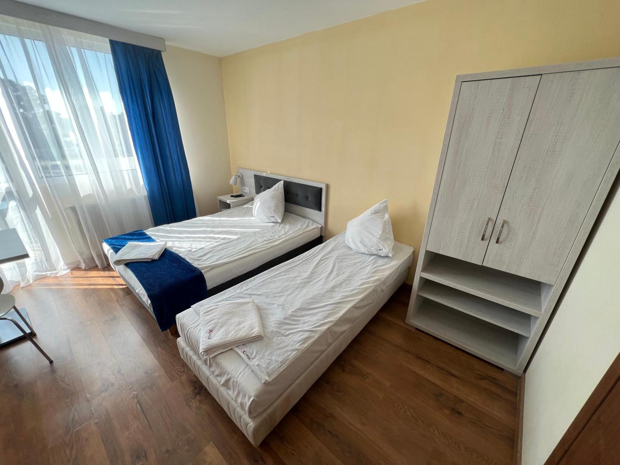 Dom Wczasowy Koral Dziwnów Dış mekan fotoğraf